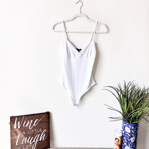 Forever 21 Tops - V-neck Cami Bodysuit